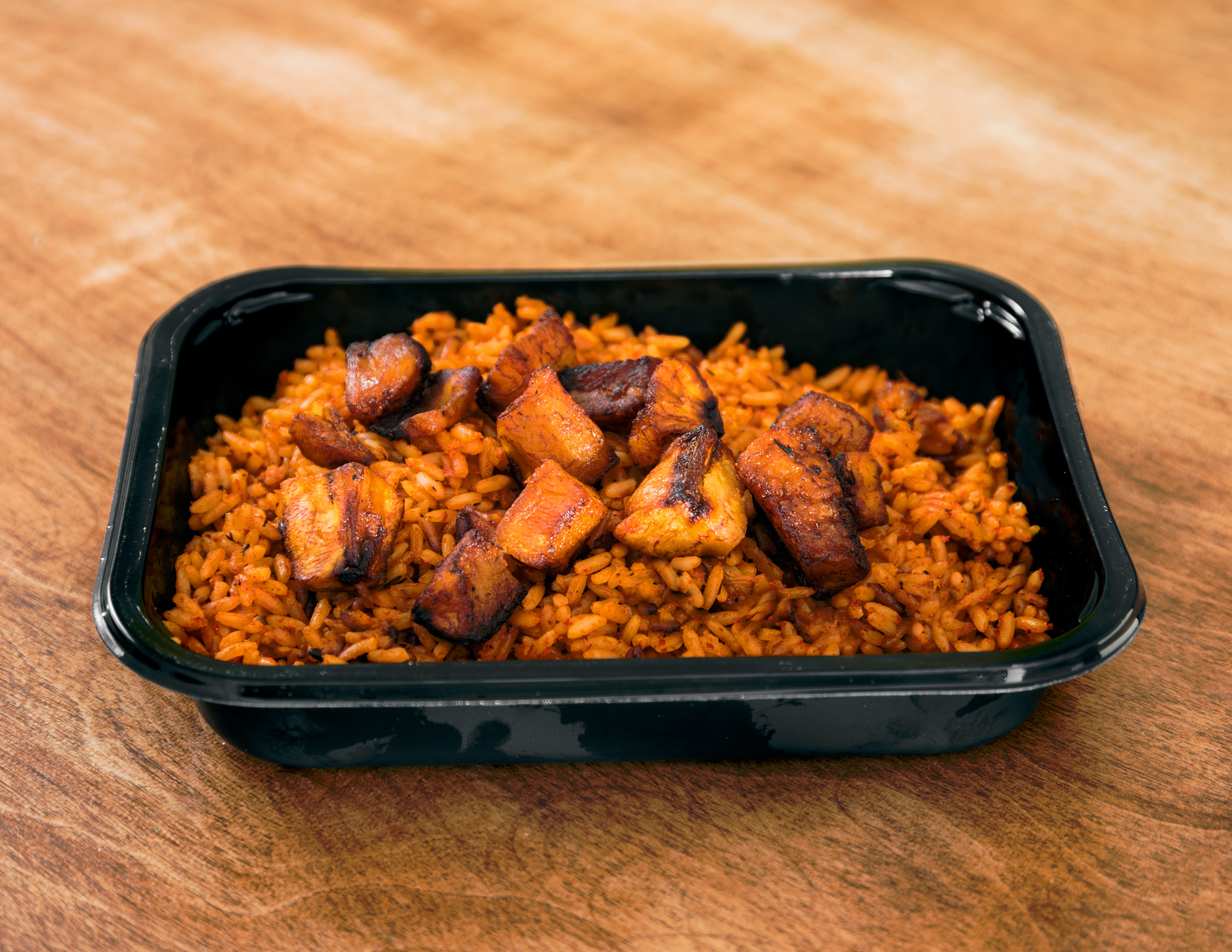 SMOKY PARTY JOLLOF WITH PLANTAINS (SMOKY, PARTY-STYLE)